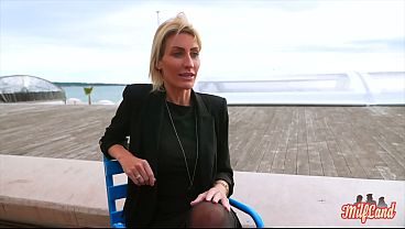 Anouk, élégante femme, recherche une bite bien veineuse