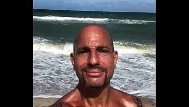 BEACH DAY