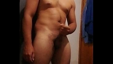 Novinho se masturbando