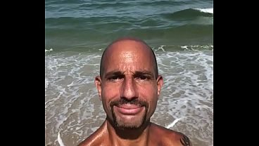 TAN HARDBODY ITALIAN PORNSTAR AT THE BEACH