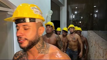 Casal não paga pedreiros e eles resolveram cobrar de outro jeito