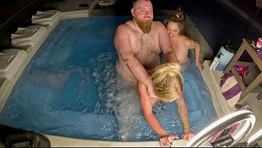 Hot Tub Threesome With Delaih Grace & Kiki Daire
