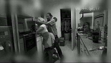 Este cabrón se folla a la chica del ASEO, pero todo quedo grabado