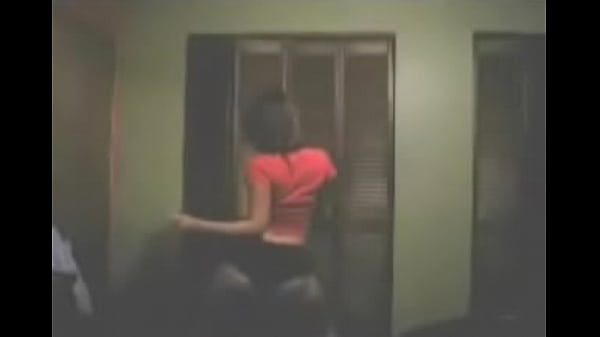Thick Ass Chick Shaking Her Booty -