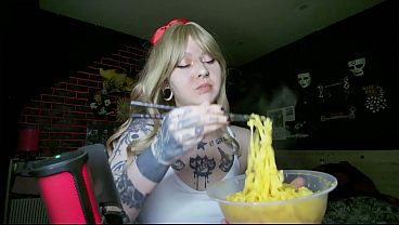 HIGH MUKBANG CHEESY RAMEN