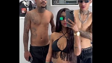 ELA FICA MANJANDO AS ROLAS MARCANDO QUANDO VEM PRO F1, PAGOU O F1 LIBERANDO A BUCETONA
