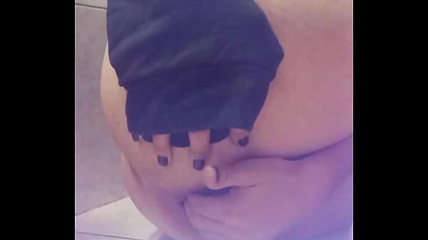 Necesito tener la cola llena