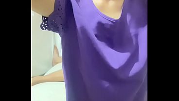 Pinay Kapit Bahay Nagpatira Habang Wala Jowa nya!