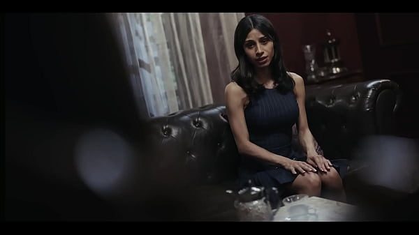 Ebony Vampire Mistress Lia Lin - Lesbian Latina Slave Mesmerized for Hardcore Domination