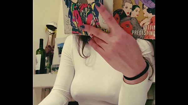 Girlfriend forgot wearing bra during a party