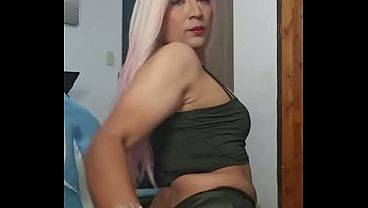 Ricos senos naturales transexual
