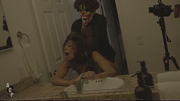 Ava Valentina Gets Kicked Out By Her Husband & Fucks For A Place To Stay
