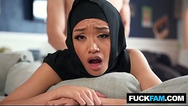 HIJABI Introduced to AMERICAN Culture Jade Kimiko, Parker Ambrose