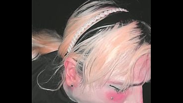 MINHA AMIGA TRAVA ME FUDEU GOSTOSO NO GLORYHOLE E ENCHEU MEU CU DE PORRA - COMPLETO NO RED - FEMBOY DORIAN DRAKE