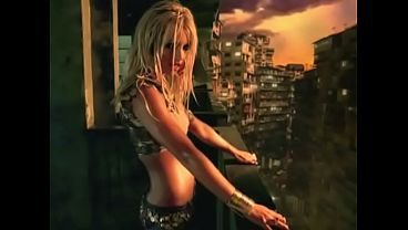 I'm A Slave 4 U - Britney Spears