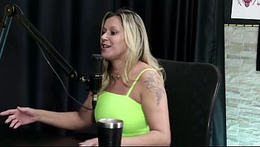 LUA MASSAGISTA SENSUAL NO MOAI TV - COMPLETO
