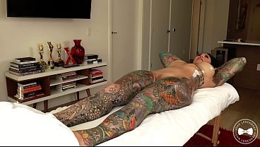 TIGHT BODY LATINA BIANCA BAILEE GETS MASSAGE & BBC