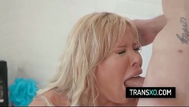 Sneaky Shower Sexcapade - Brittney Kade