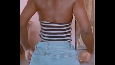 compile danses sexy de la jeune étudiante