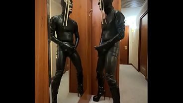 Total black latex ORGASM