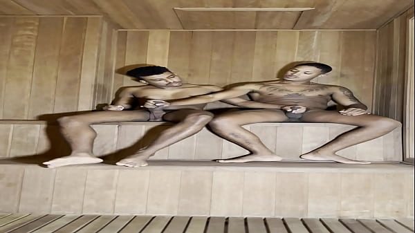 SAFADEZA NA SAUNA DO CLUBE